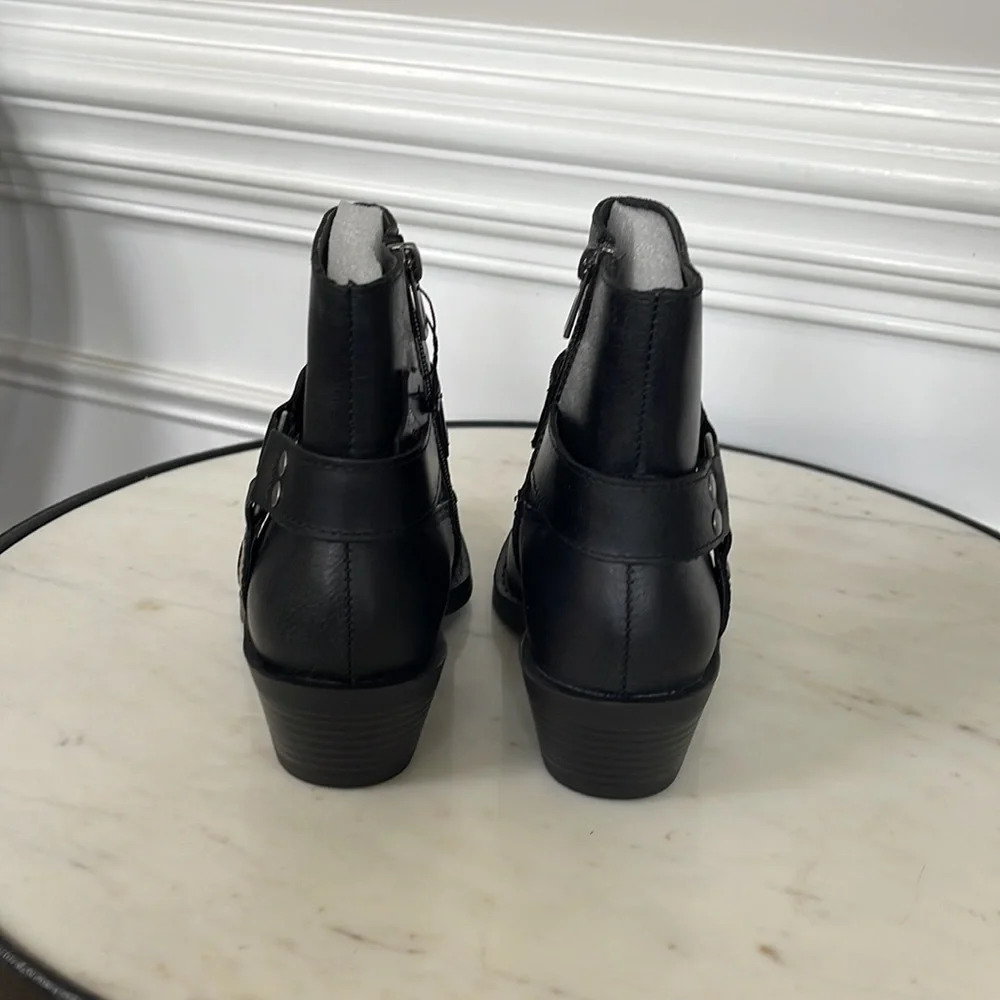 Women's Westinn Harness Booties size 5 - Picture 4 of 6